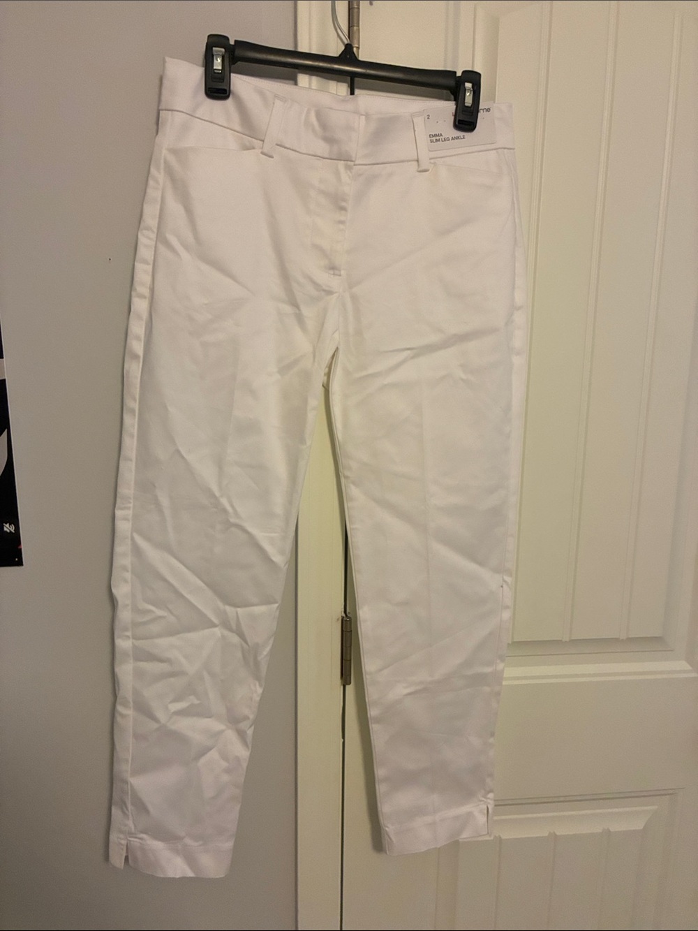 Liz Claiborne White Emma Slim Leg Ankle Pants Size 2 NWT